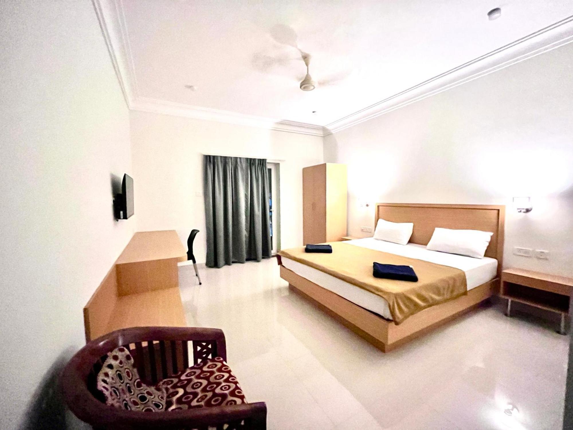 Morjim Sunset Guesthouse - 300 Meter To Morjim Beach Экстерьер фото