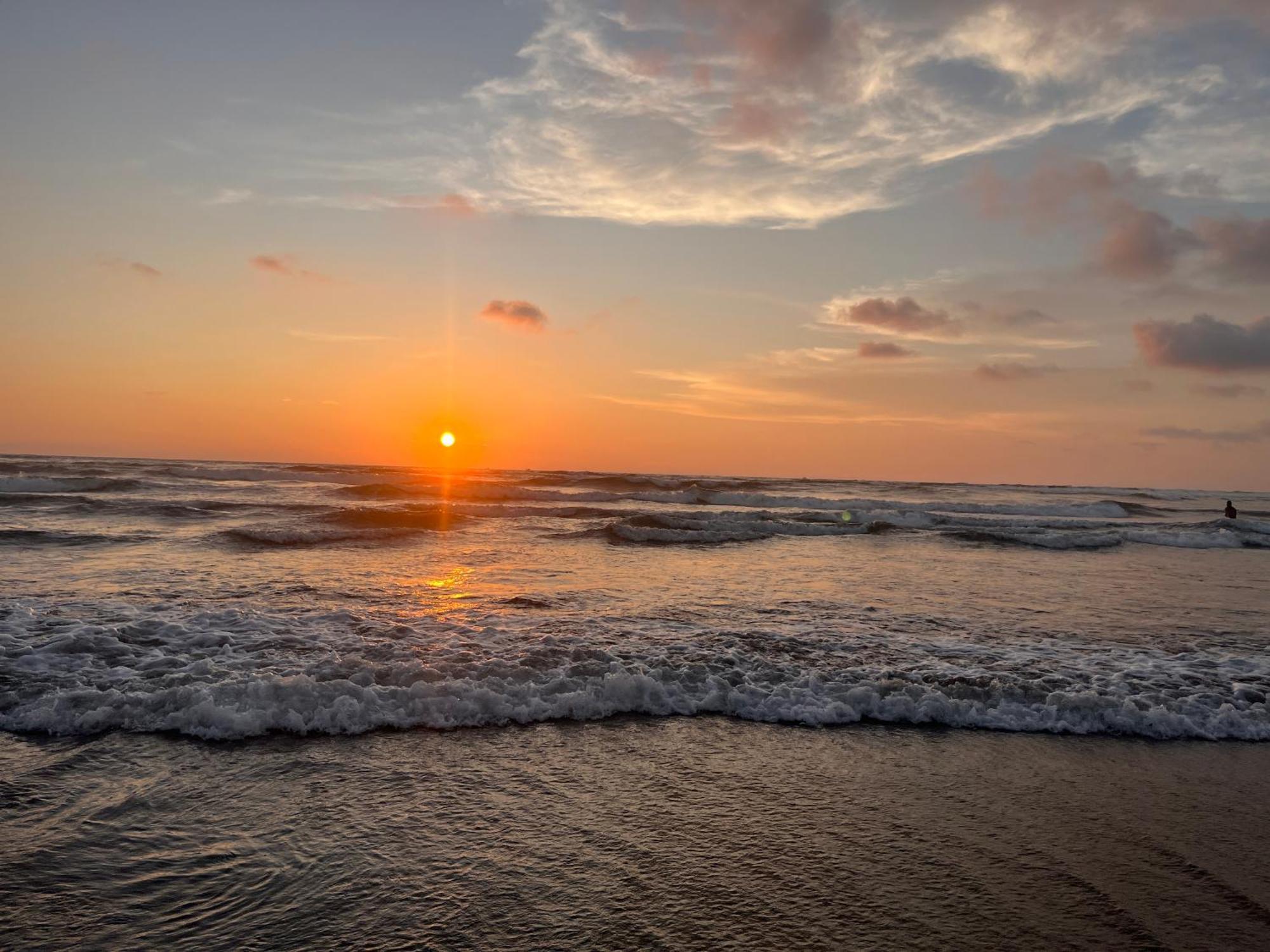 Morjim Sunset Guesthouse - 300 Meter To Morjim Beach Экстерьер фото